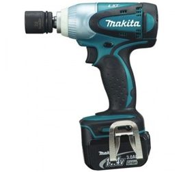 14-4v-may-van-vit-dung-pin-makita-dtw250rfe.jpeg