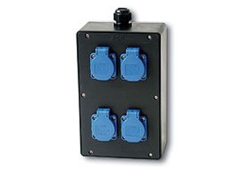 16a-ip44-250v-bo-4-o-cam-bang-nhua.jpeg