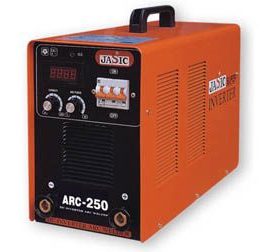 225a-may-han-que-dc-arc-250.jpeg