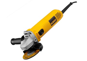 4-may-mai-goc-680w-dewalt-dw820.jpeg
