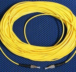 day-nhay-quang-singlemode-simplex-fcupc-fcupc-3-0-mm-dai-30-m.jpeg