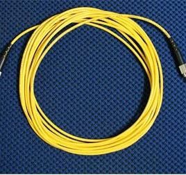 day-nhay-quang-singlemode-simplex-fcupc-fcupc-3-0-mm-dai-5-m.jpeg