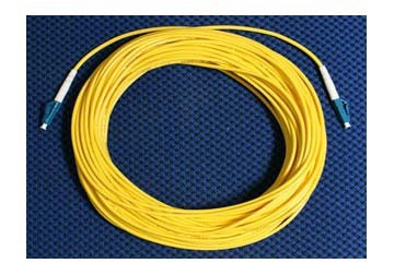 day-nhay-quang-singlemode-simplex-lcupc-lcupc-3-0-mm-dai-20-m.jpeg