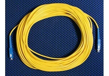 day-nhay-quang-singlemode-simplex-scupc-scupc-3-0-mm-dai-20-m.jpeg